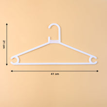Plastic Clothes Hangers – Set of 6